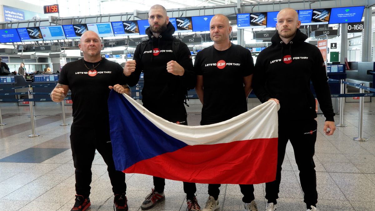 Hurá na misi. Procházka se rozloučil, má bezvlasé komando i specialitu