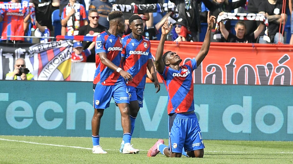 FOTBAL ONLINE: V souboji evropských zástupců má navrch Plzeň, Boleslav otočila v Teplicích