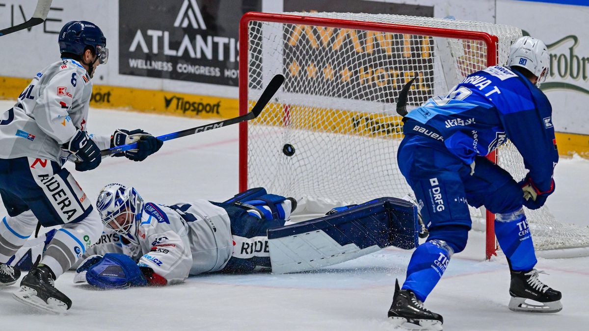 HOKEJ ONLINE: Pardubice ztratily náskok, Kometa udeřila. Sparta už prohrává