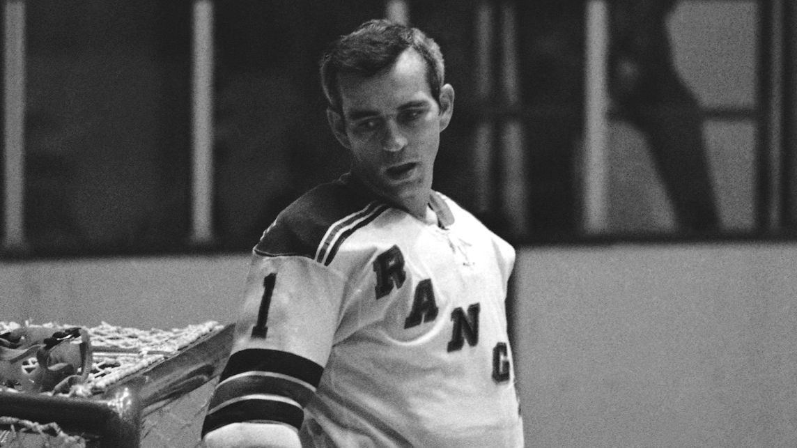 Zemřel hokejový brankář Giacomin, legenda New York Rangers
