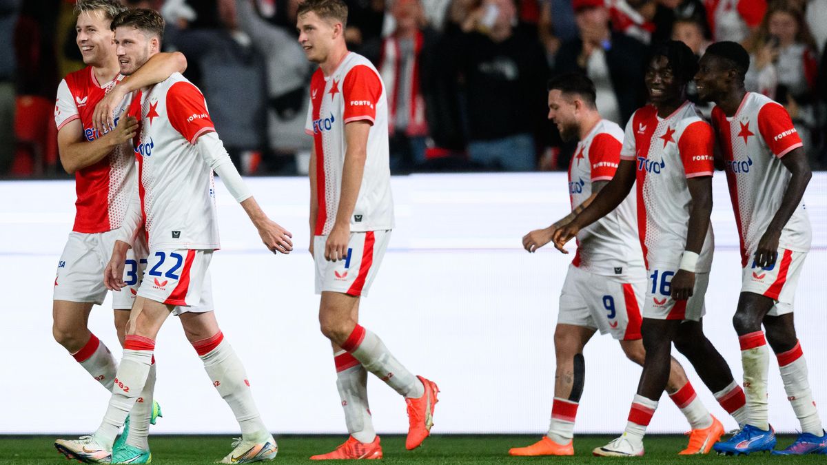 Rekordní částky klubům. UEFA mezi pohárové účastníky rozdělí přes 80 miliard