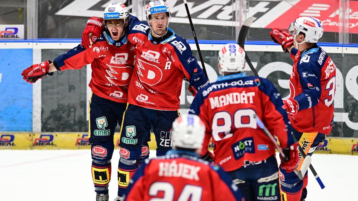 Extraliga nabídne východočeské derby, Sparta se pokusí prolomit výsledkovou mizérii