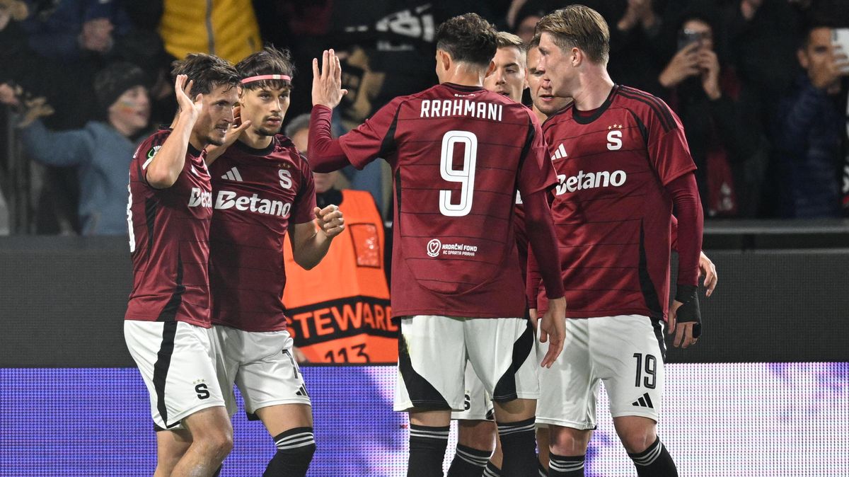 FOTBAL ONLINE: Euforie na Letné, Sparta se znovu trefila! Olomouc v Itálii ztrácí