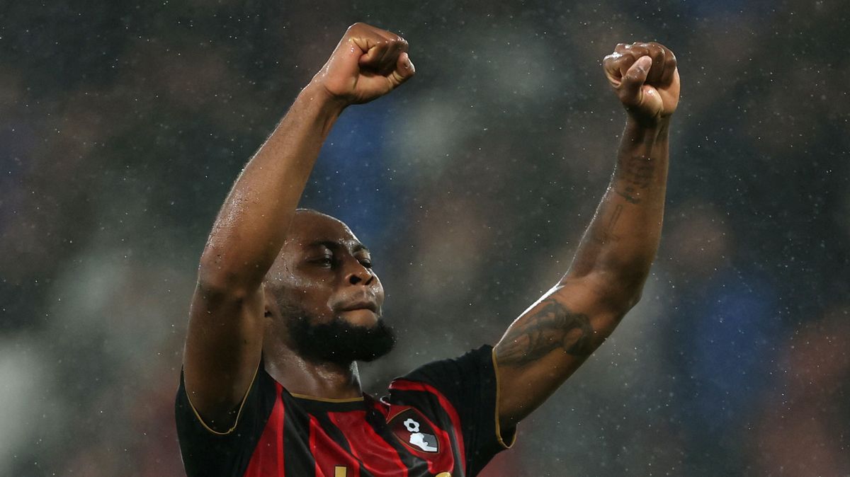Bournemouth je po obratu s Fulhamem druhý v tabulce anglické ligy