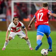 Luka Modrič z Chorvatska během utkání s Českem.