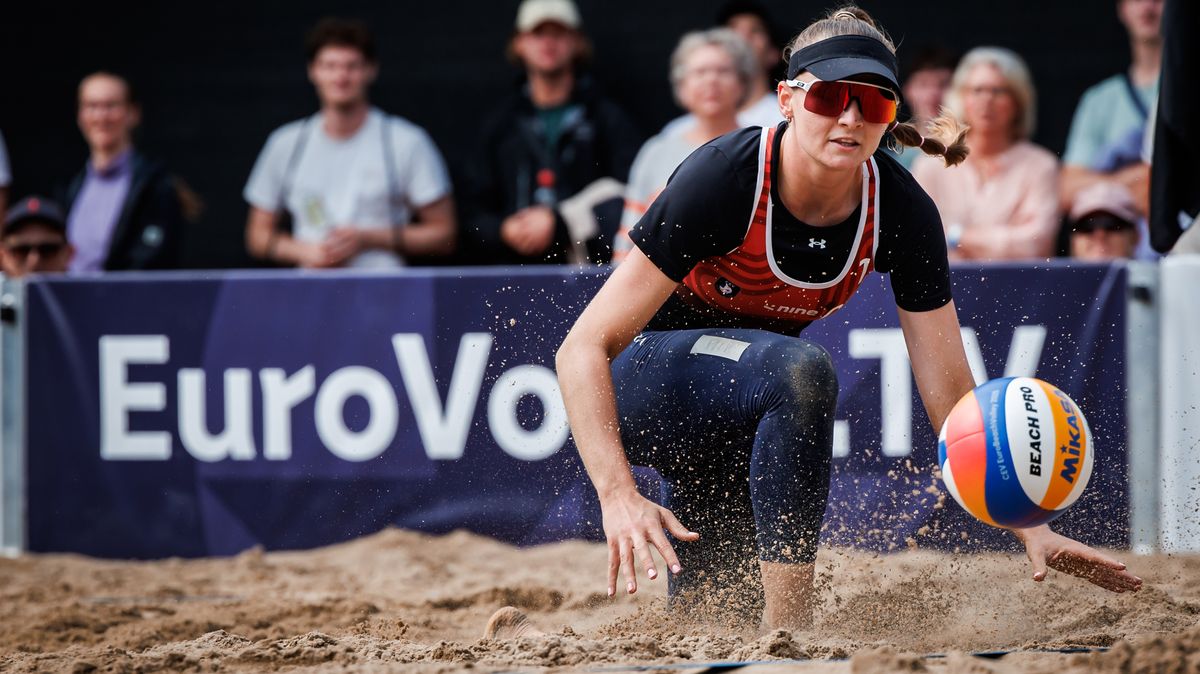 Beachvolejbalistky Neuschaeferová s Maixnerovou porazily v předkole play off MS Paraguayky