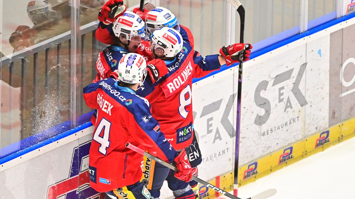 ZAOSTŘENO NA EXTRALIGU: Velmi dobré Pardubice. Jenže těch hvězd je tam až moc, tepe Antoš do Dynama