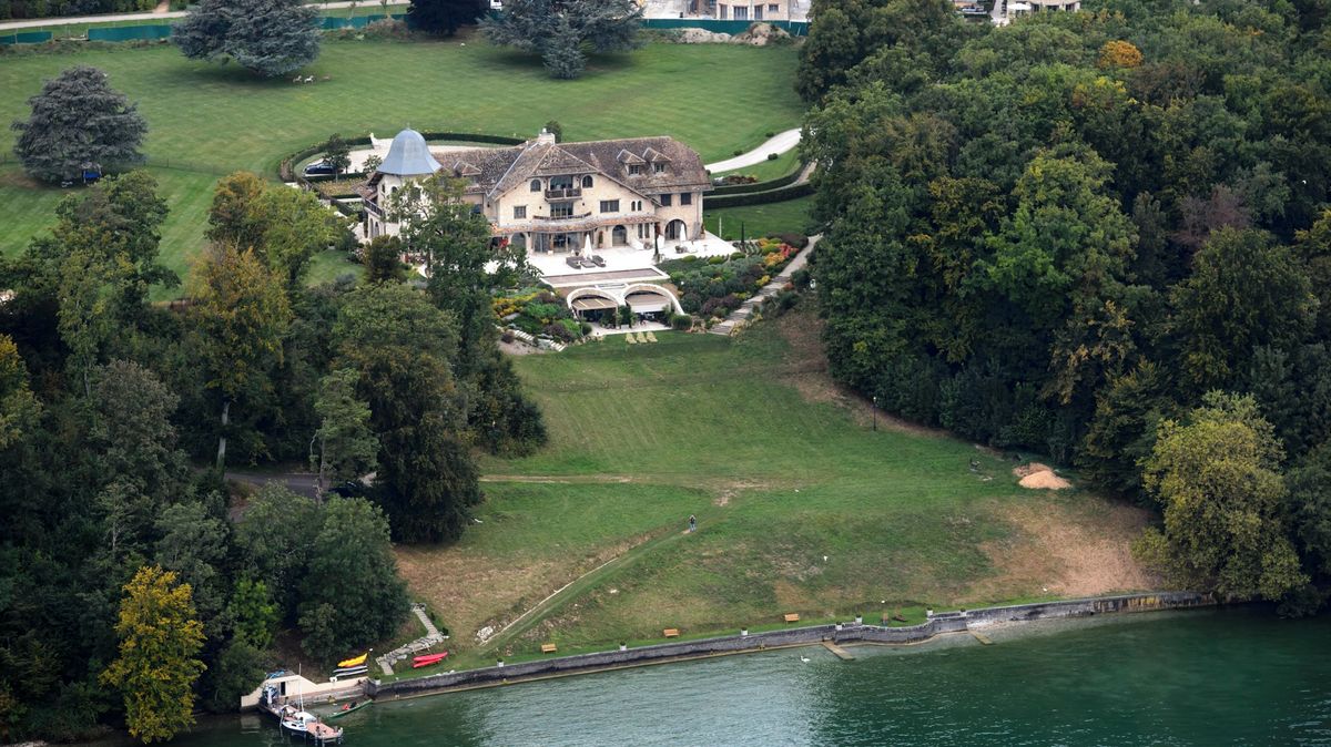 Nové detaily v kauze znásilnění v Schumacherově sídle. Oběť měla slavnou rodinu vydírat