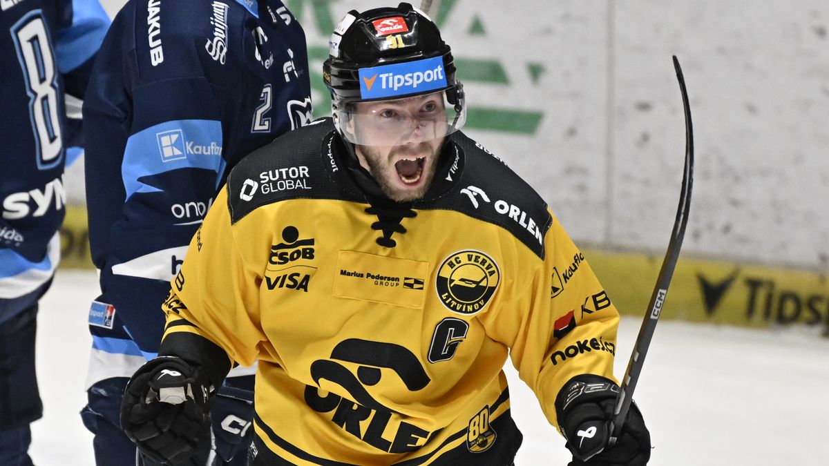 HOKEJ ONLINE: Litvínov po dlouhé době zaboduje. Vary otáčí proti Spartě. Brno míří k výhře. Třinec je k nezastavení