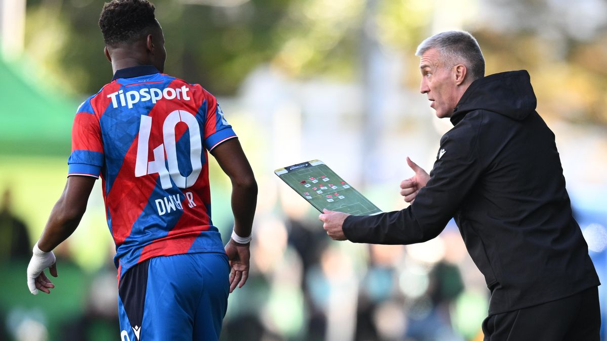 FOTBAL ONLINE: Plzeň zachránila tyč! Bohemka jde do deseti, Pardubice vedou