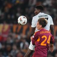 Rafiu Durosinmi předskakuje Jana Ziolkowského.