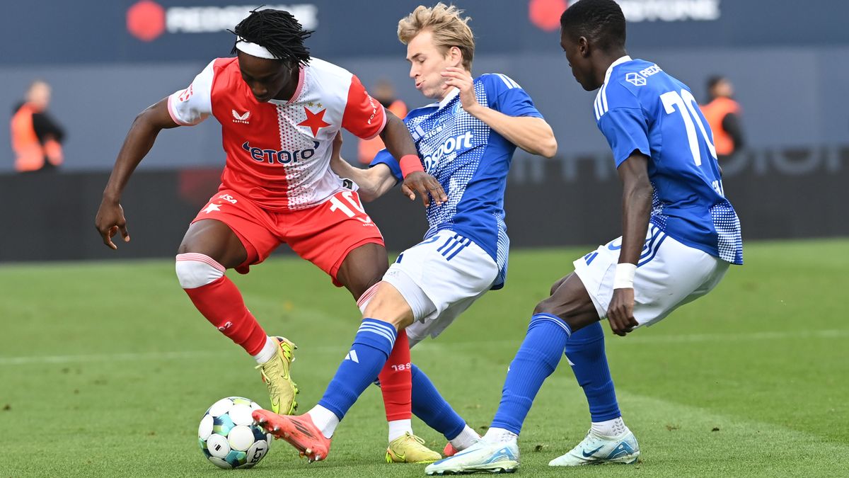 FOTBAL ONLINE: Slavia je v Olomouci nebezpečná, v úvodu měla obrovskou šanci