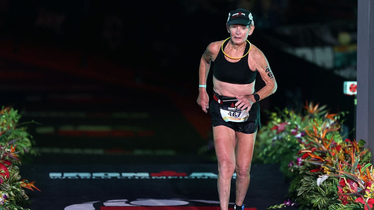 Úctyhodný počin. Osmdesátiletá Američanka zvládla havajského Ironmana, překonala věkový rekord
