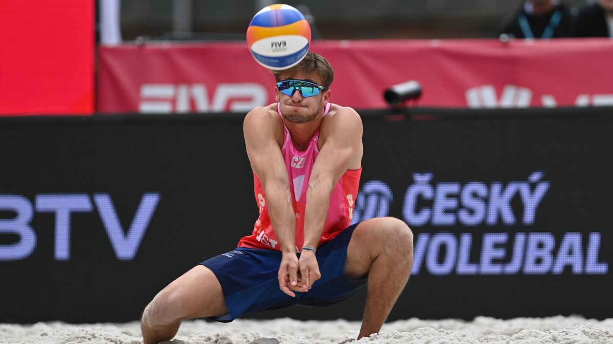 Oba české beachvolejbalové páry jsou na písku v Nuvali ve čtvrtfinále