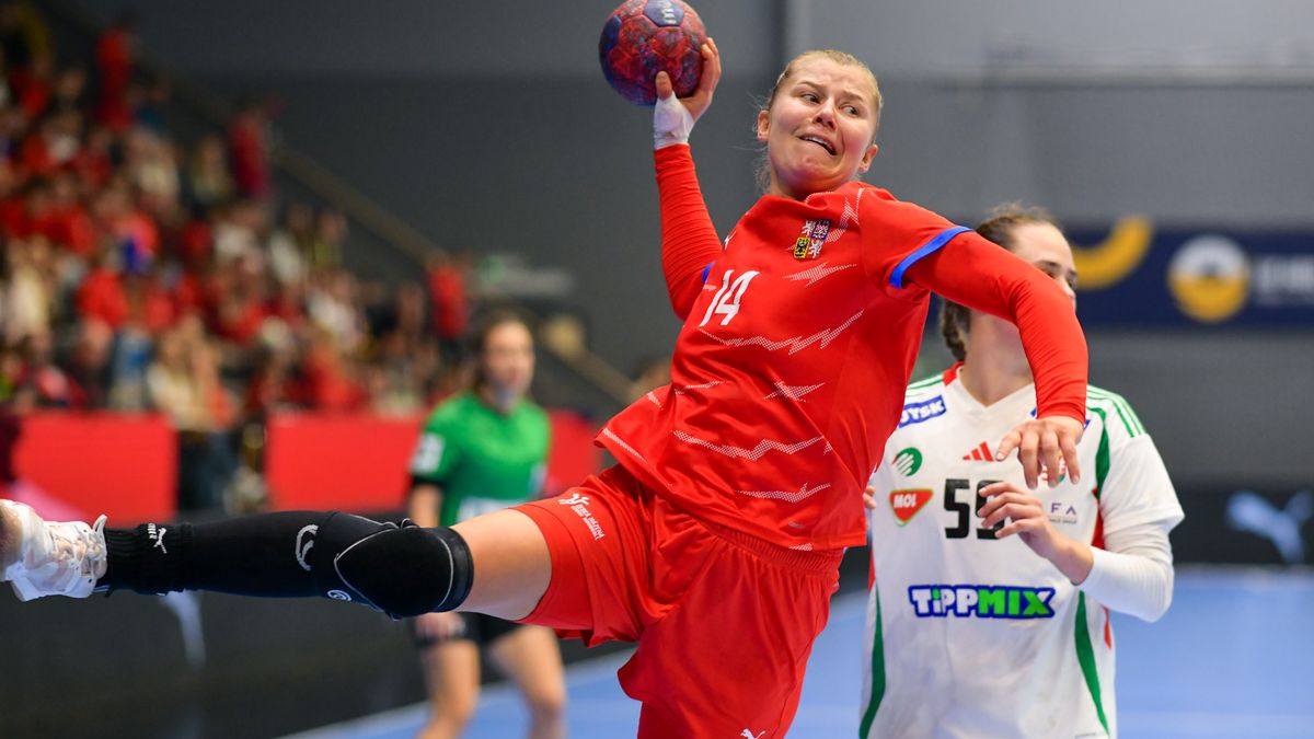Mimořádně těžký začátek. Házenkářky rozehrají MS proti Švédsku
