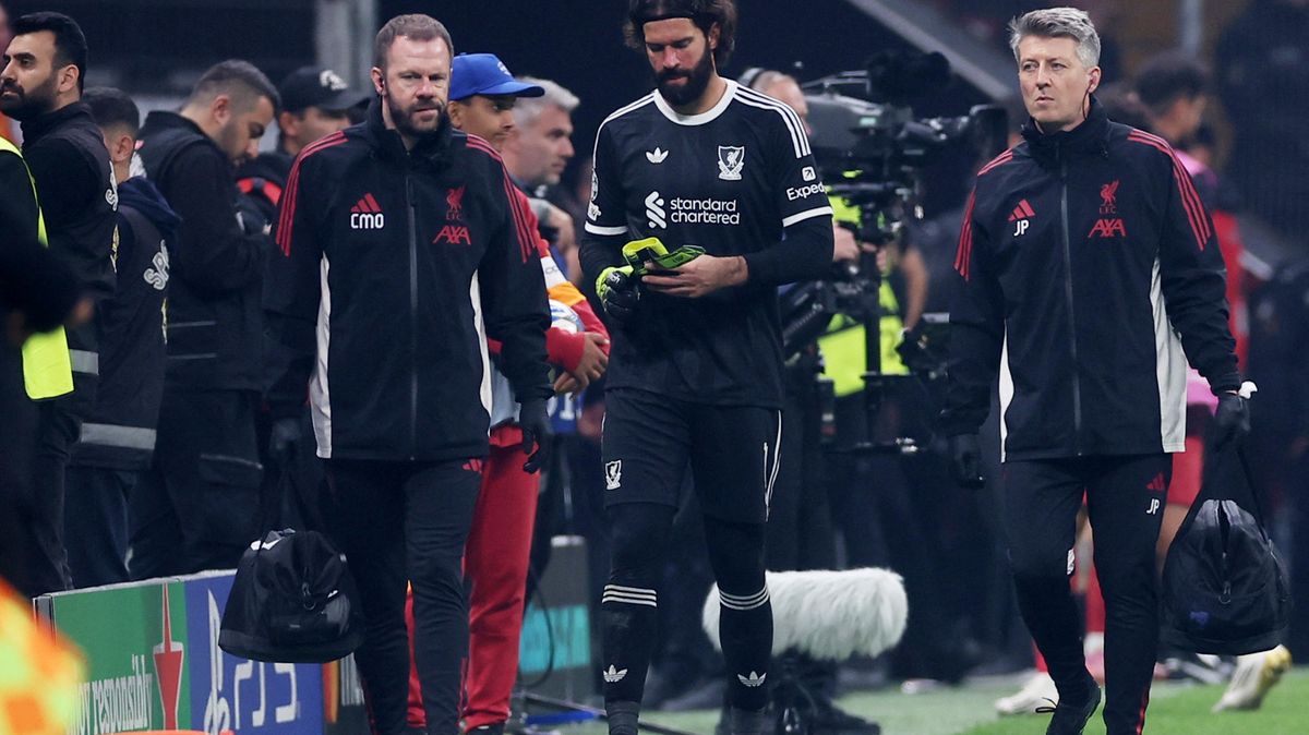 Pohroma pro Liverpool. Nemá body, ze hry je brankářská jednička. A nevýrazné posily? Není třeba panikařit, říká kapitán