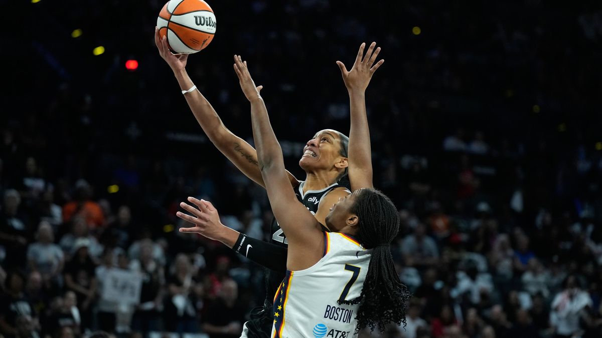 Las Vegas porazilo v prodloužení pátého duelu Indianu a je ve finále WNBA