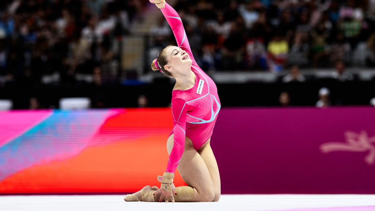 Trenérka čelí obvinění, že gymnastky bila, tahala za vlasy a slovně urážela