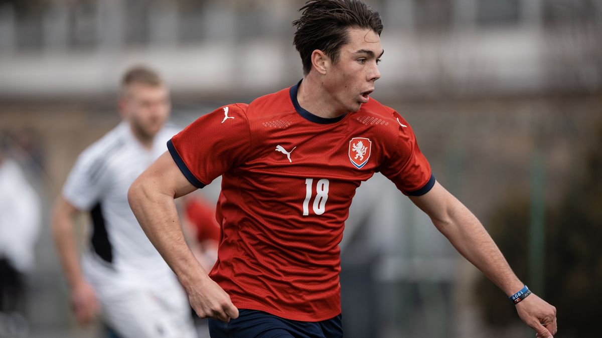 Dva hattricky za Česko. Italové se bojí, že mladého Buffona ztratí nadobro