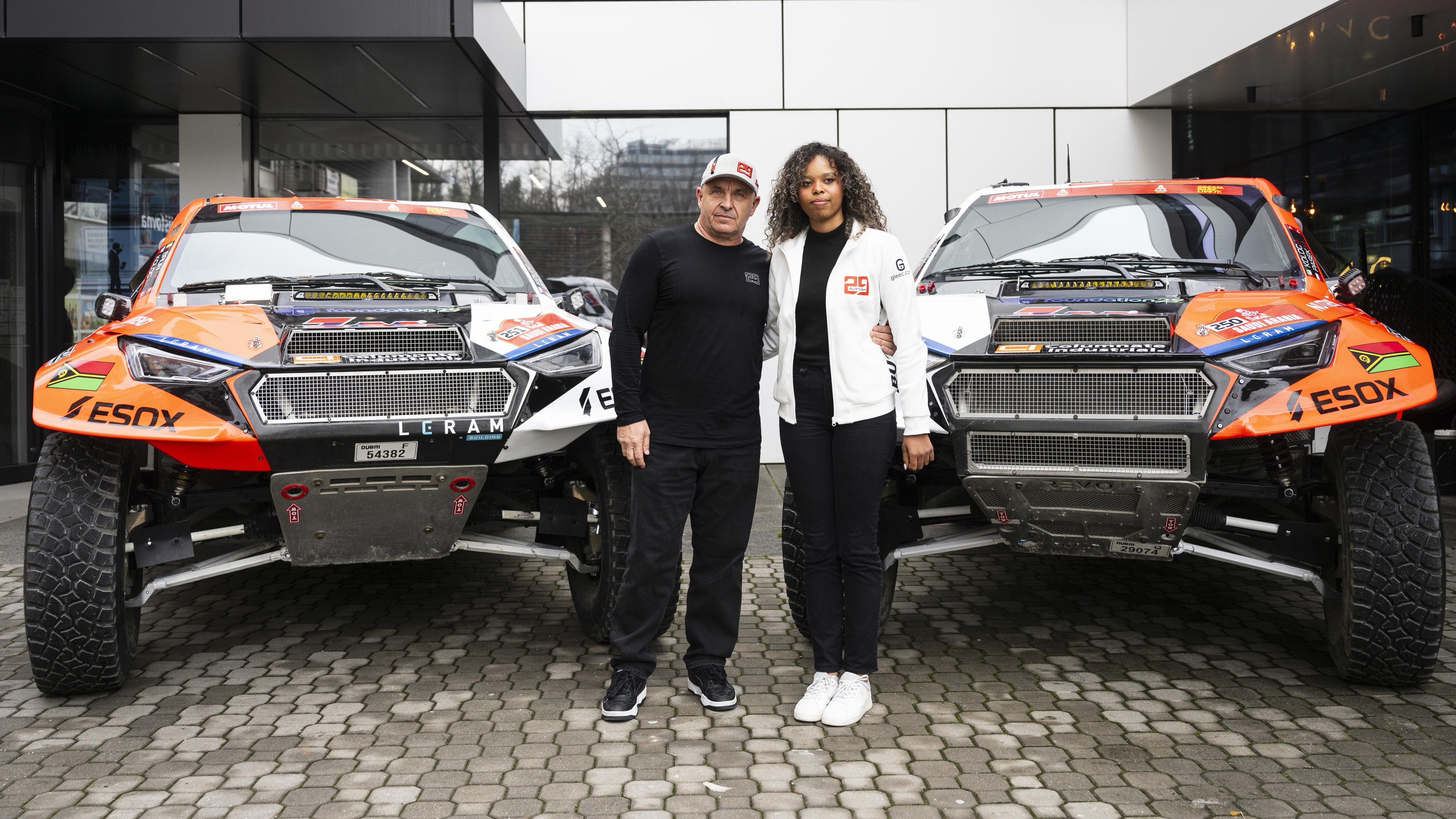 Z okruhů na Dakar: dvojnásobný mistr Evropy po 26 letech znovu otevírá závodní knihu