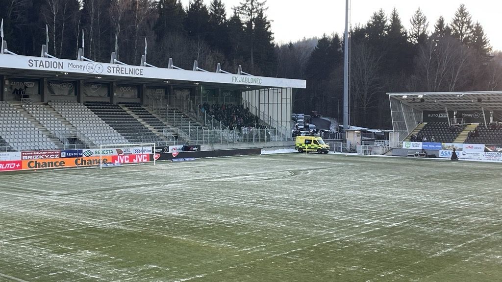 Naštvaný kouč Plzně se obul do Jablonce: Nepochopitelné! Vyhřívání zapnuli až den před zápasem