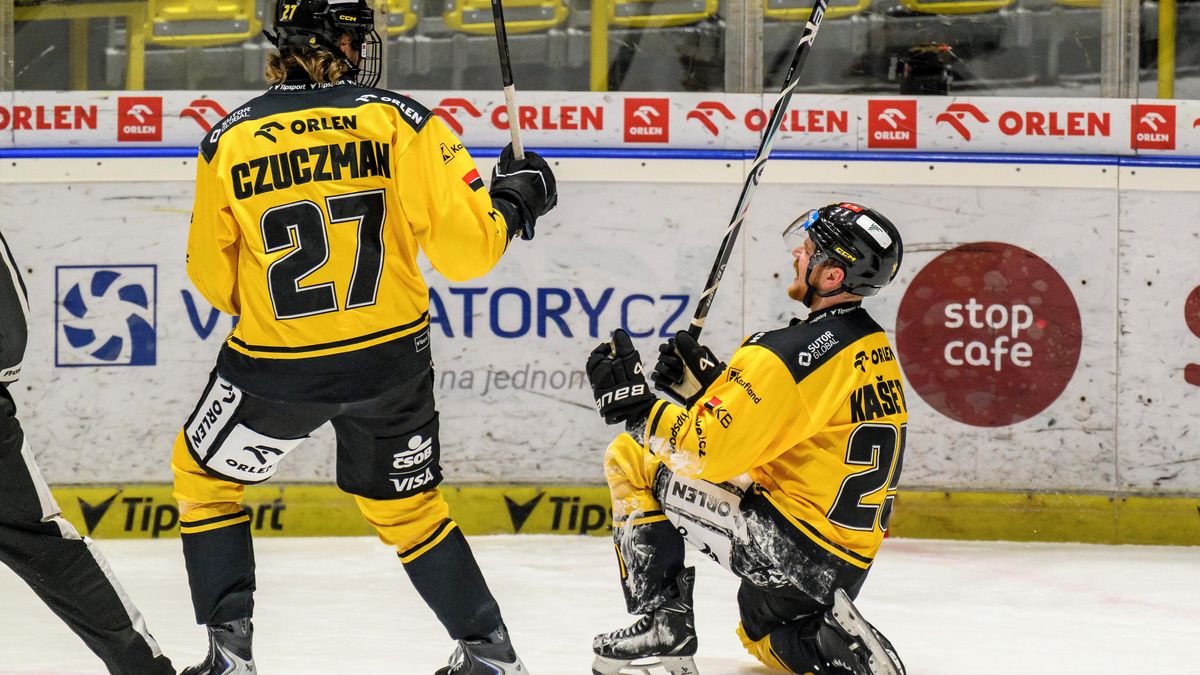 David Kaše má první hattrick kariéry, Petr chválil neviditelné. Kouč Komety si nebral servítky