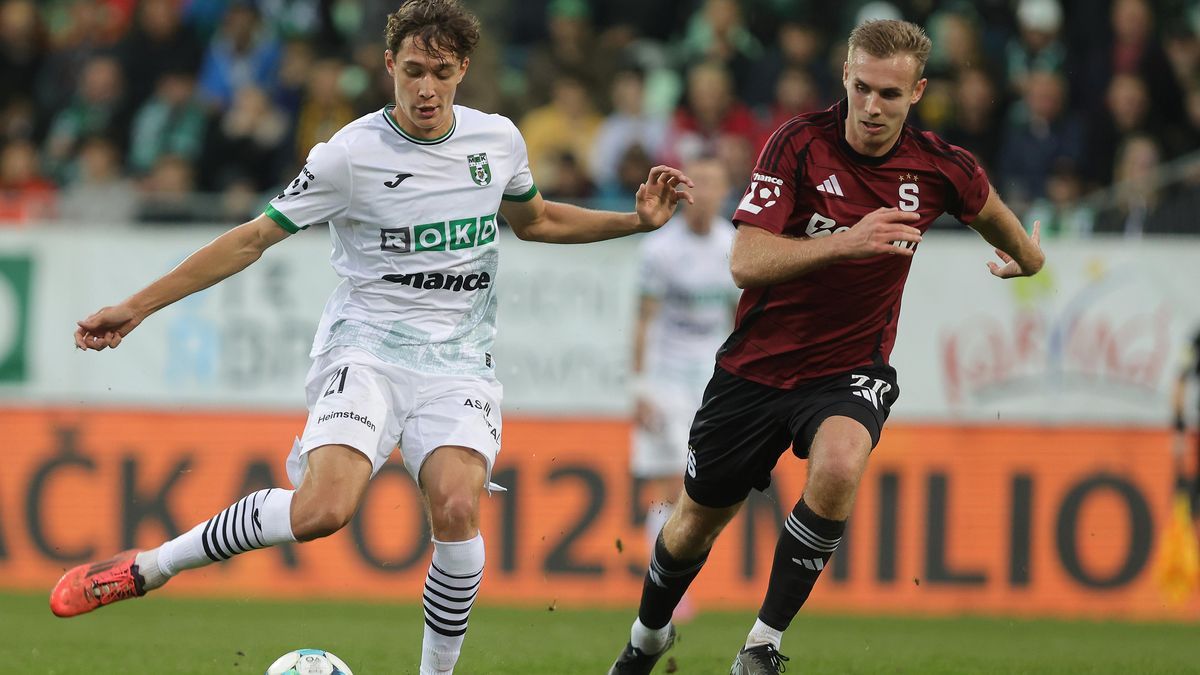FOTBAL ONLINE: Šok pro Spartu, Karviná slaví výhru! Bohemka zahodila penaltu, Olomouc dominovala