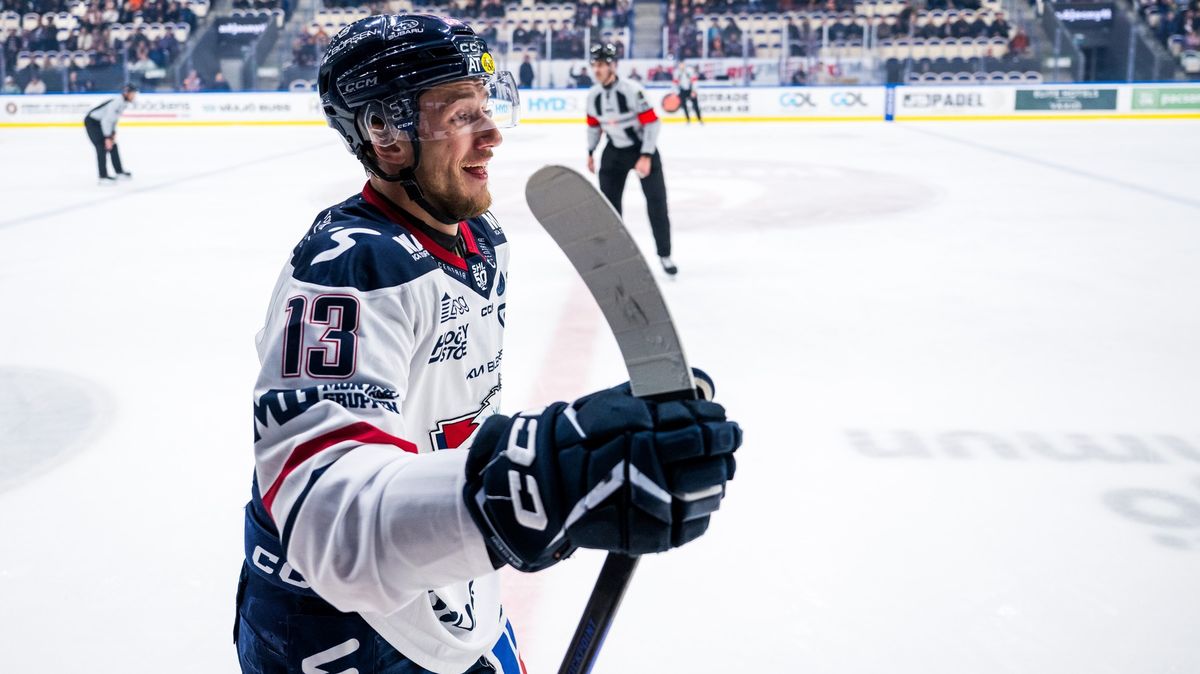 Kritizovaný Vrána se vrátil. Hořkosladce. Po nevídaném kolapsu padala slova o zbabělcích