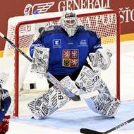 Brankář Josef Kořenář v duelu proti Švýcarsku