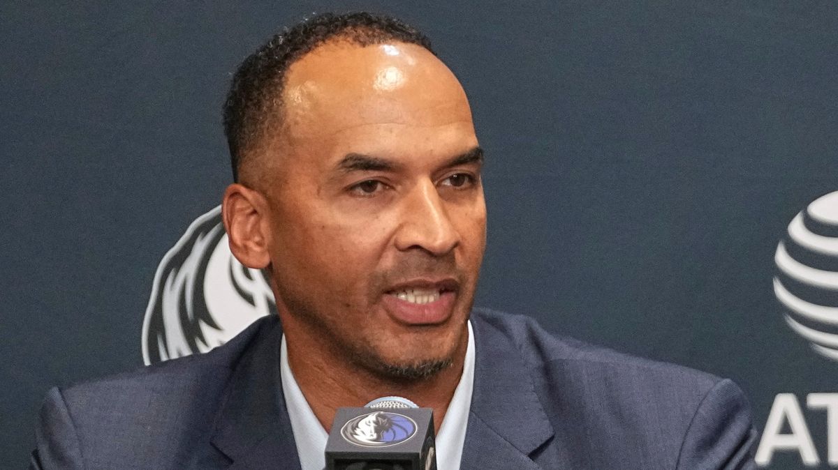 Dallas devět měsíců po šokující výměně Dončiče v NBA vyhodil manažera