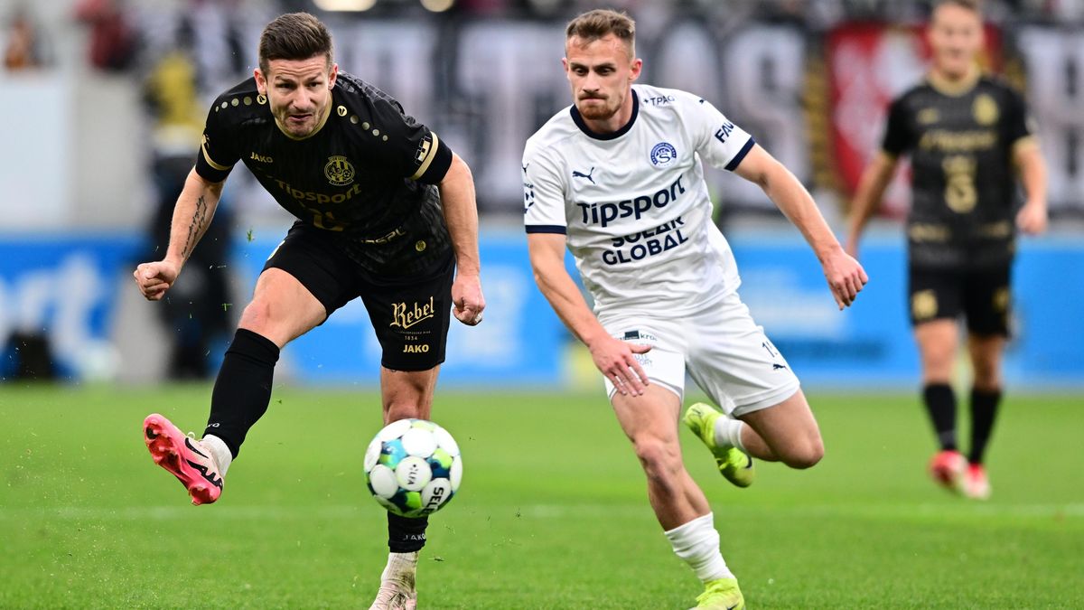 FOTBAL ONLINE: Hradecký gól posvětil VAR, Dukla zahodila velkou šanci, Bohemians hrají na hřišti nováčka