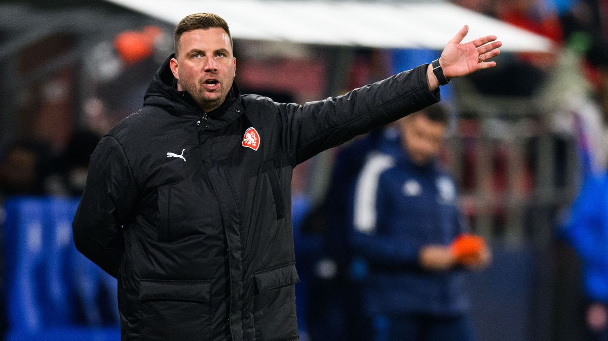 Kluk si zavazuje tkaničky a přerazí se u toho! Köstl o stavu českého fotbalu i své budoucnosti