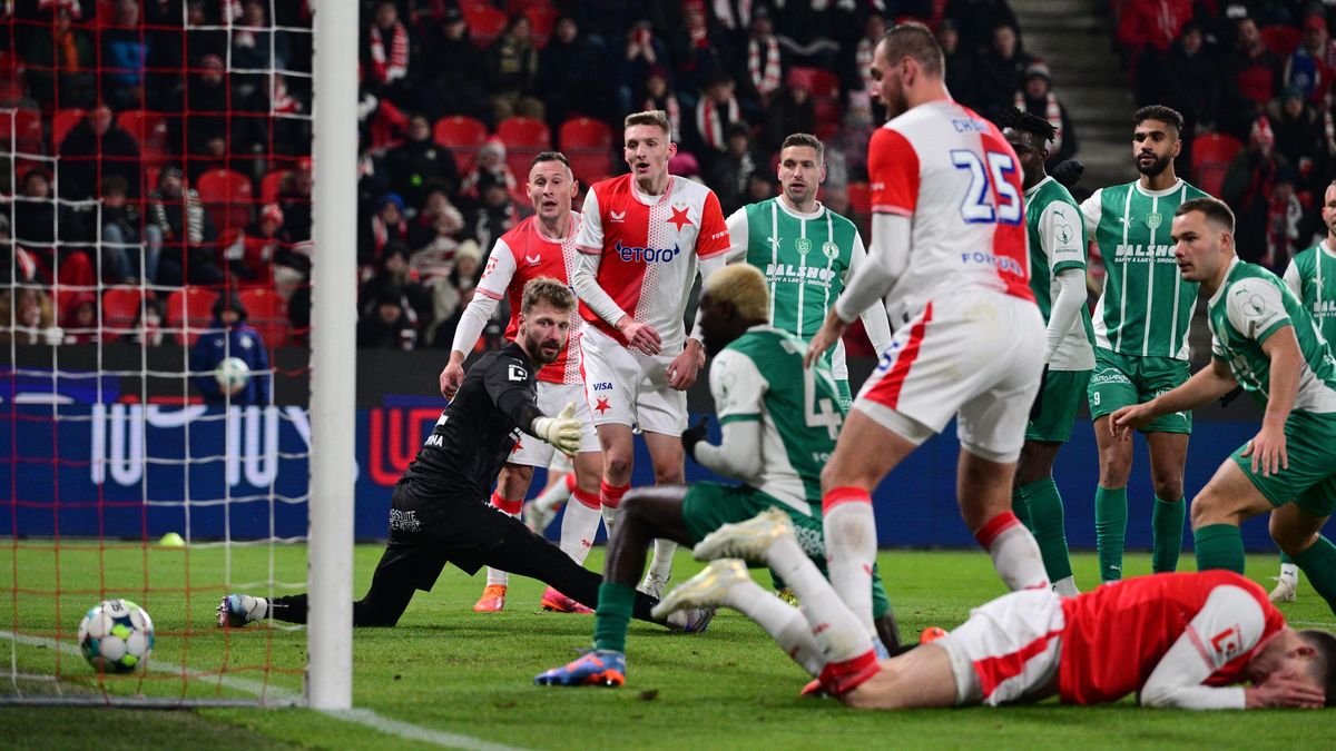 FOTBAL ONLINE: Slavia inkasovala, Bohemka se vrací do hry. Sparta vyhrála, Baník se dál trápí