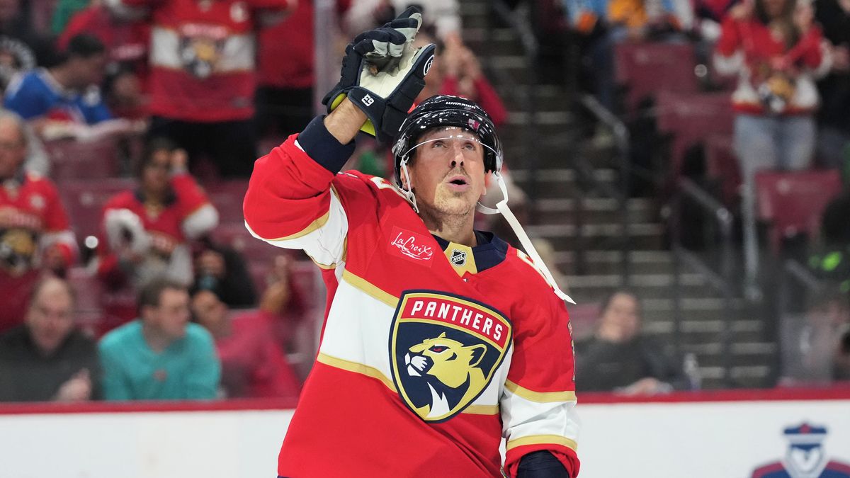 Prstem zamířil k nebi. Marchand dojemně připomněl kamarádovu dcerku