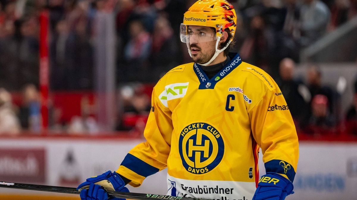 Stránský z Davosu vede produktivitu i tabulku střelců švýcarské ligy