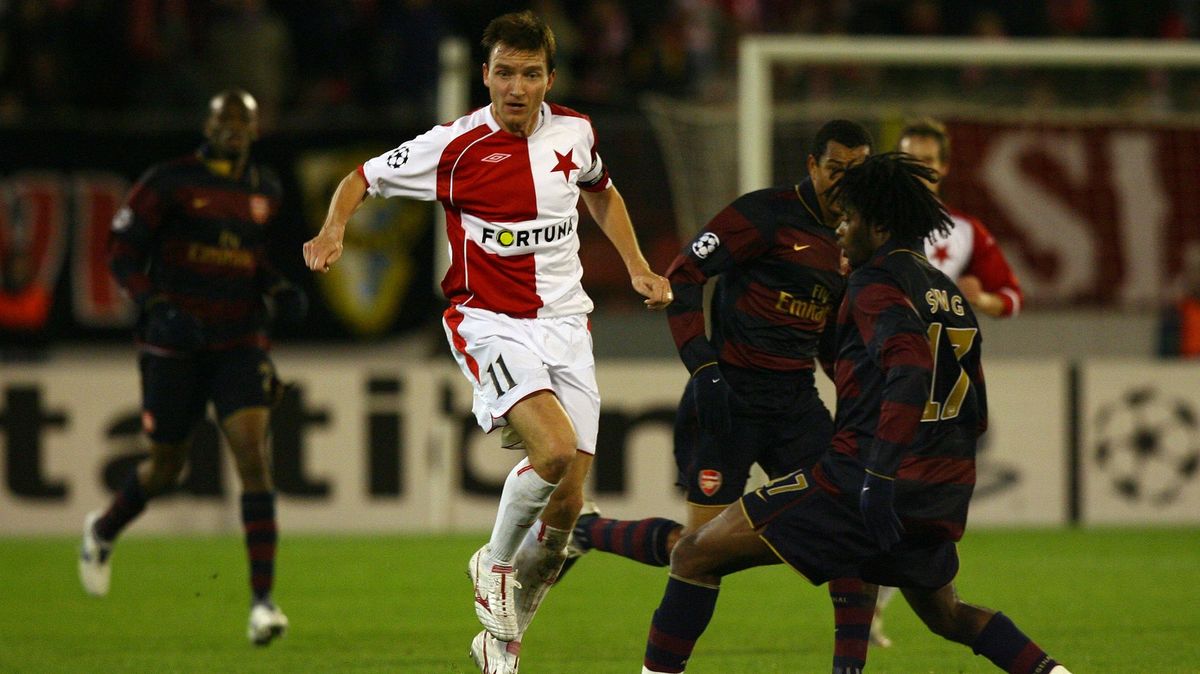 Debakl na Arsenalu neviděl, byl na přehlídce. Trenér si mě pak podal, vzpomíná Šmicer