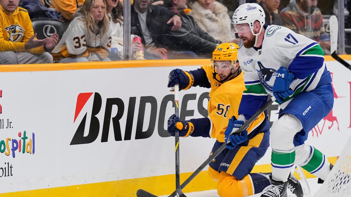 Přestřelka v Nashvillu. Hronek se na výhře Vancouveru podílel asistencí