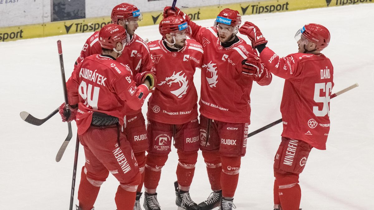 Extraliga nabídne střet jediných mistrů za posledních osm let, ale i přímý souboj o třetí místo