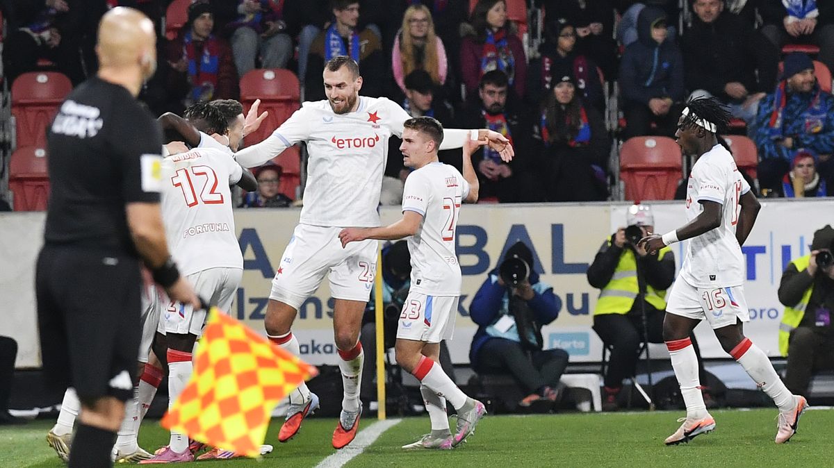 Strhující přestřelka v Plzni vyzněla pro Slavii! Sparta znovu selhala, Karviná schytala drsný výprask