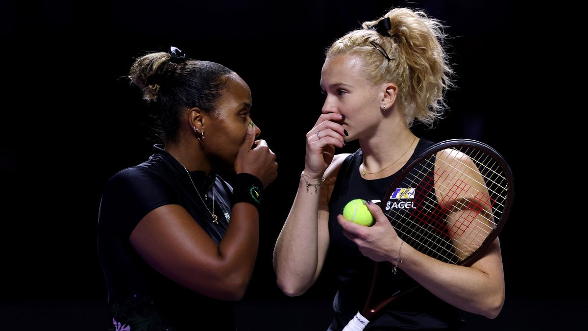 Siniaková zabojuje o finále čtyřhry na Turnaji mistryň