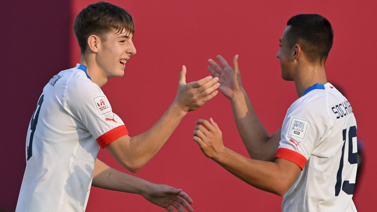 Sedmnáctka vstoupila skvěle do mistrovství světa. Kanonáda na úvod!