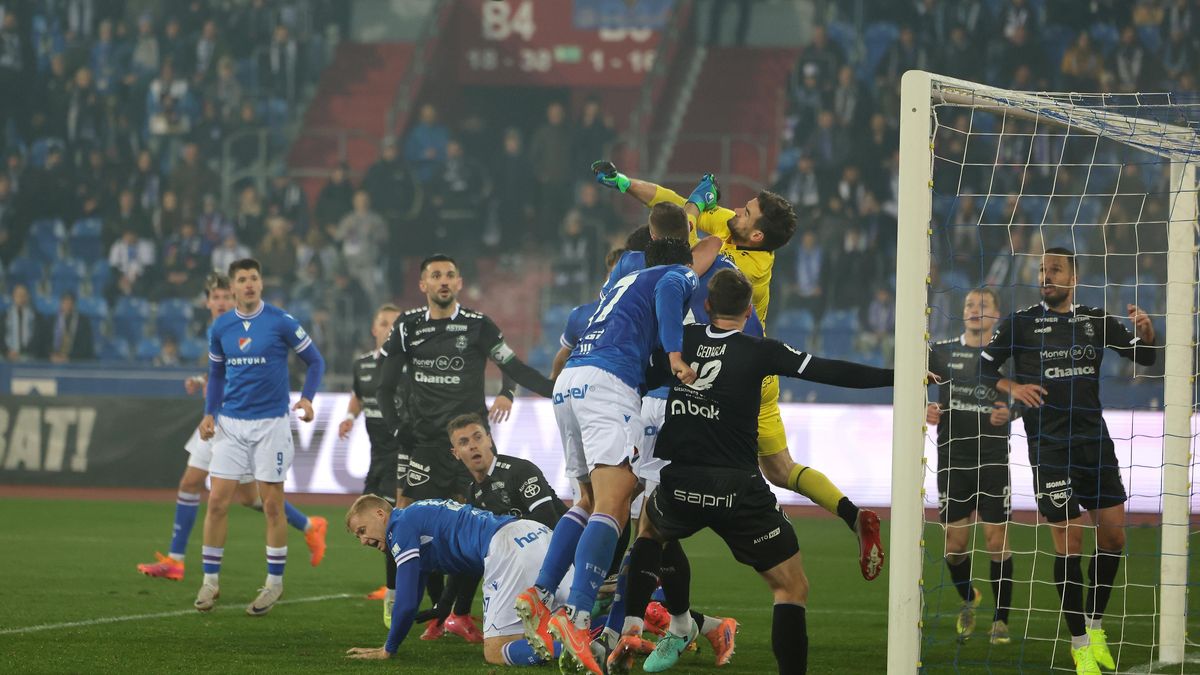 Jablonecká zbraň znovu udeřila. Možná jsem jediný, kdo má dvě nahrávky rukou, usmíval se Novák