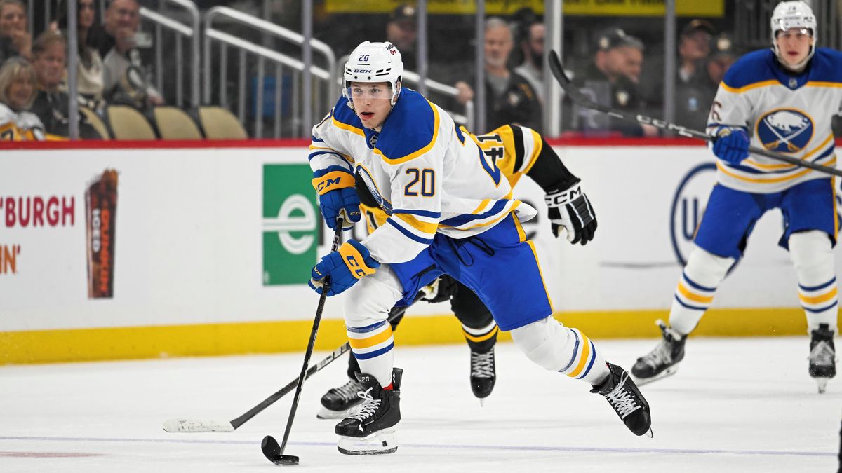 Zřejmě bude mimo do konce sezony, přiznávají v NHL o mladém českém útočníkovi