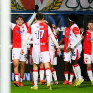 Mojmír Chytil ze Slavie Praha oslavuje svoji druhou branku v zápase.