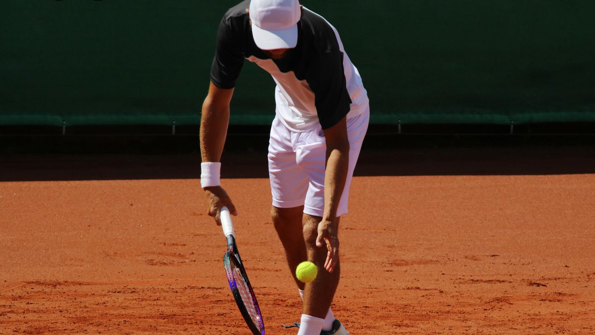 Konec kariéry, zákaz trénování i návštěv turnajů. Francouzský tenista vyfasoval dvacetiletý trest