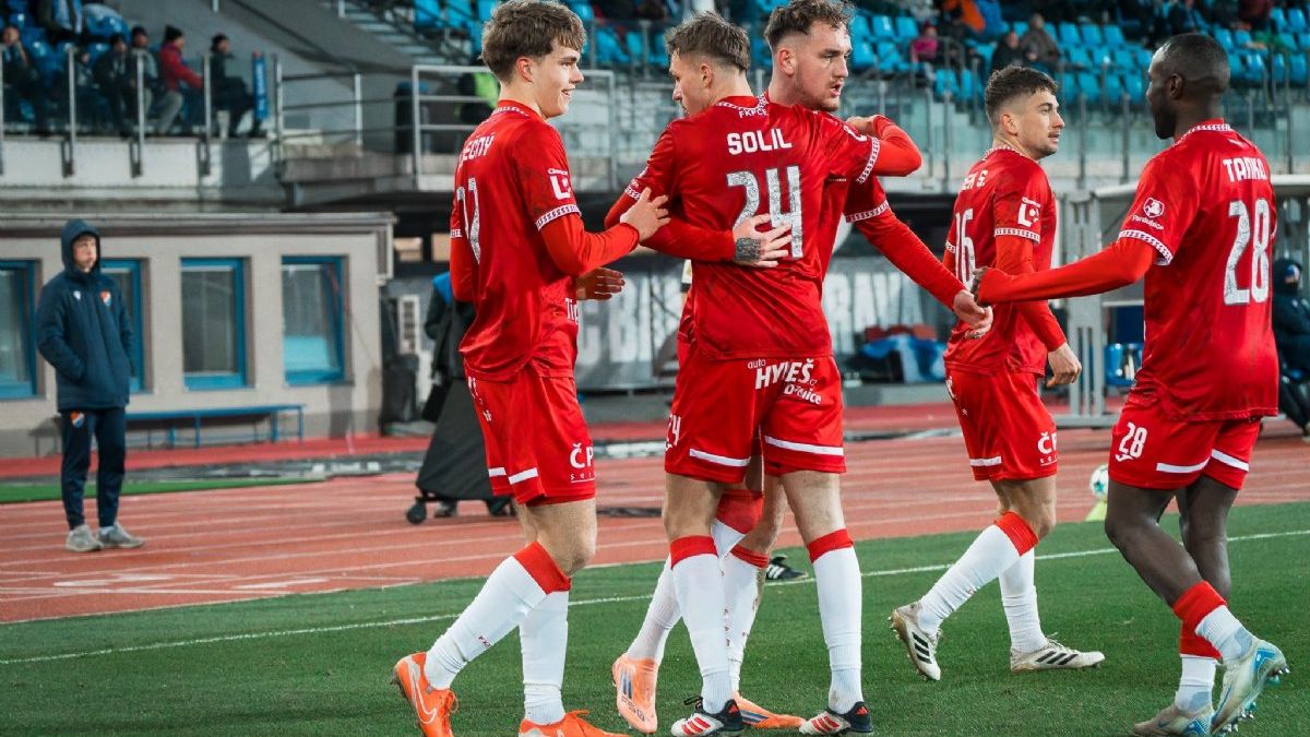 Skupina Karla Pražáka se stala stoprocentním vlastníkem Pardubic