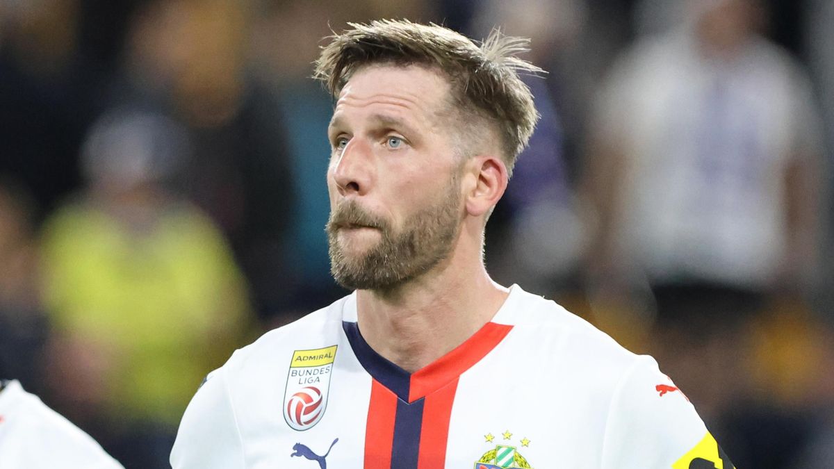 Napadený rakouský fotbalista Burgstaller dostane od útočníka milionové odškodné