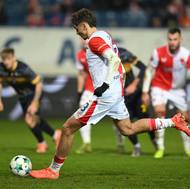 Chytil z penalty zvýšil na 2:0.