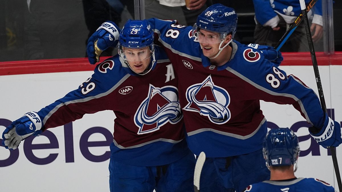 Hráčem listopadu v NHL byl vyhlášen Nečasův spoluhráč z Colorada