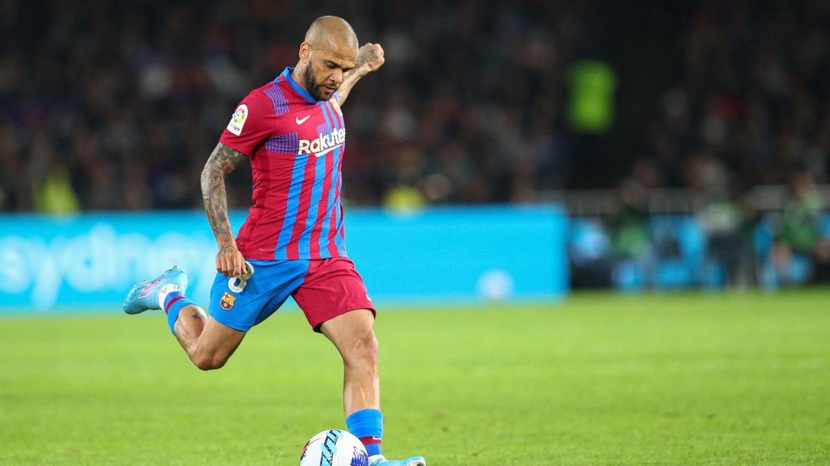 Bývalá hvězda Barcelony chce koupit klub a následně za něj i hrát